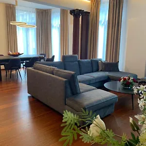 botanique-suites-airbnb-antwerp.hotelsghent.com/